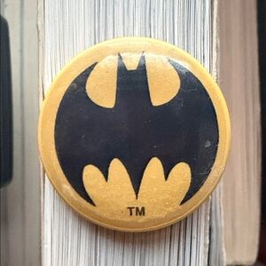 Batman Logo button Pin